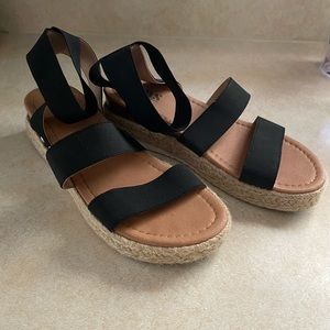 Black Espadrilles Wedge
